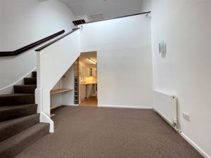 Lounge- click for photo gallery